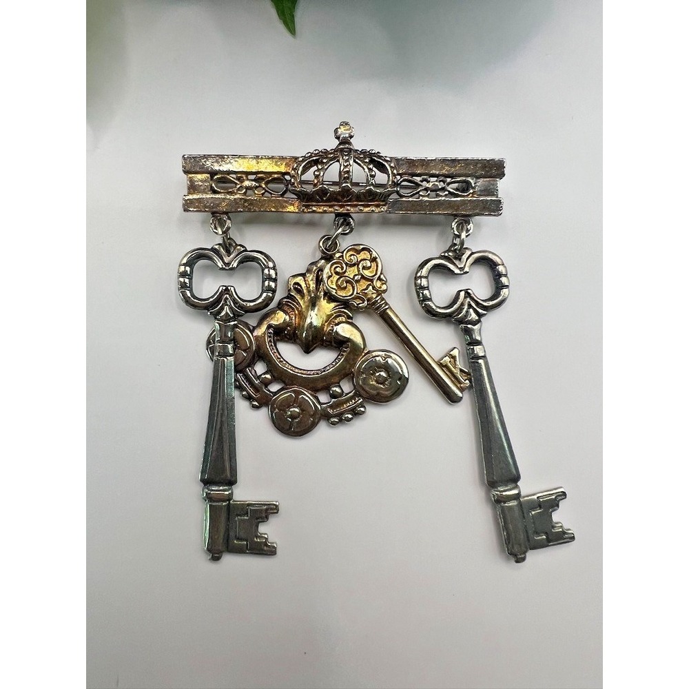 Vintage Crown‎ Crest Keys Bar Brooch Heraldic Charm Pin Articulated Mid Century